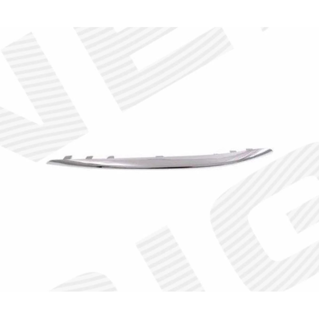 Молдинг бампера (правый) для Mercedes C (W205)