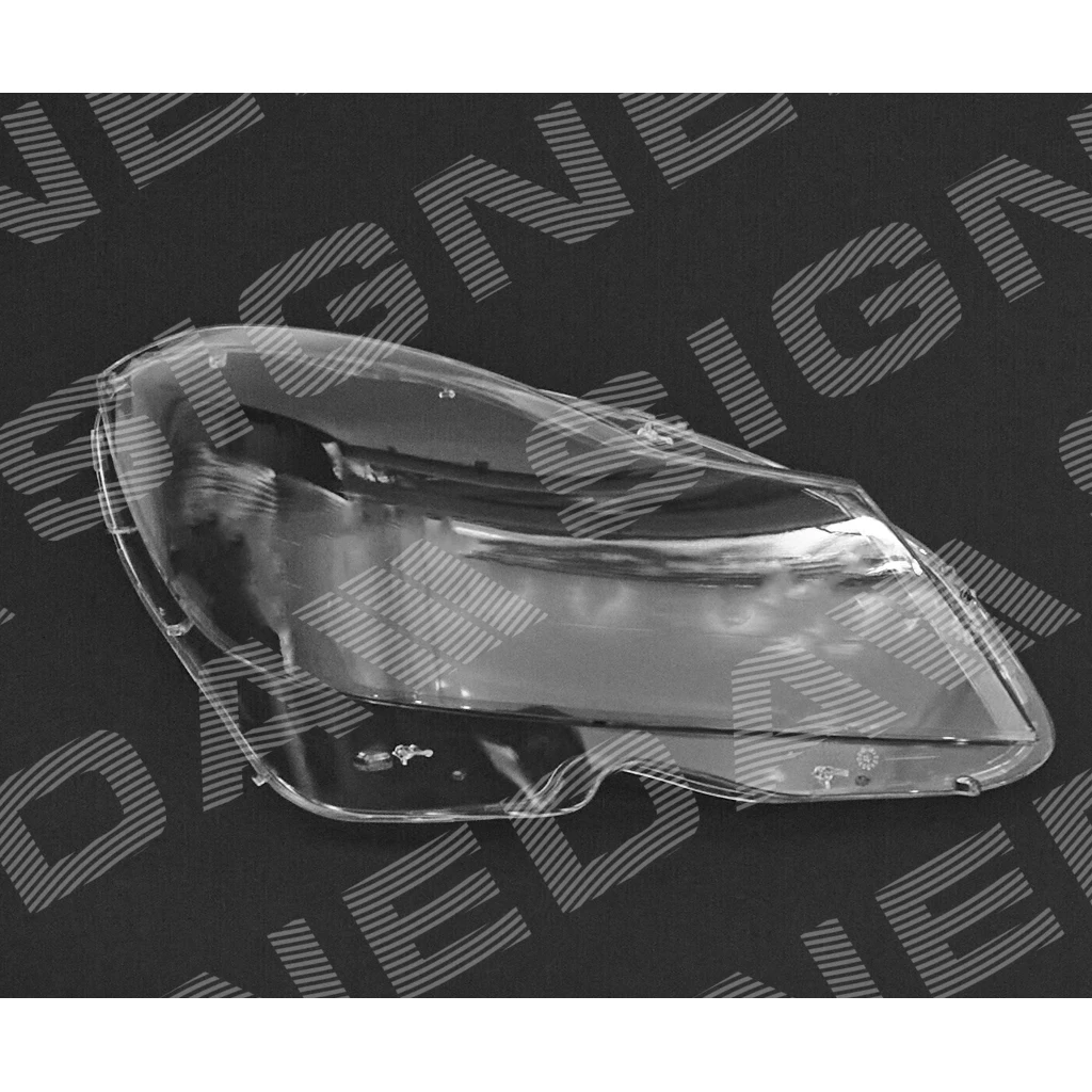 Стекло передней фары для Mercedes C (W204)