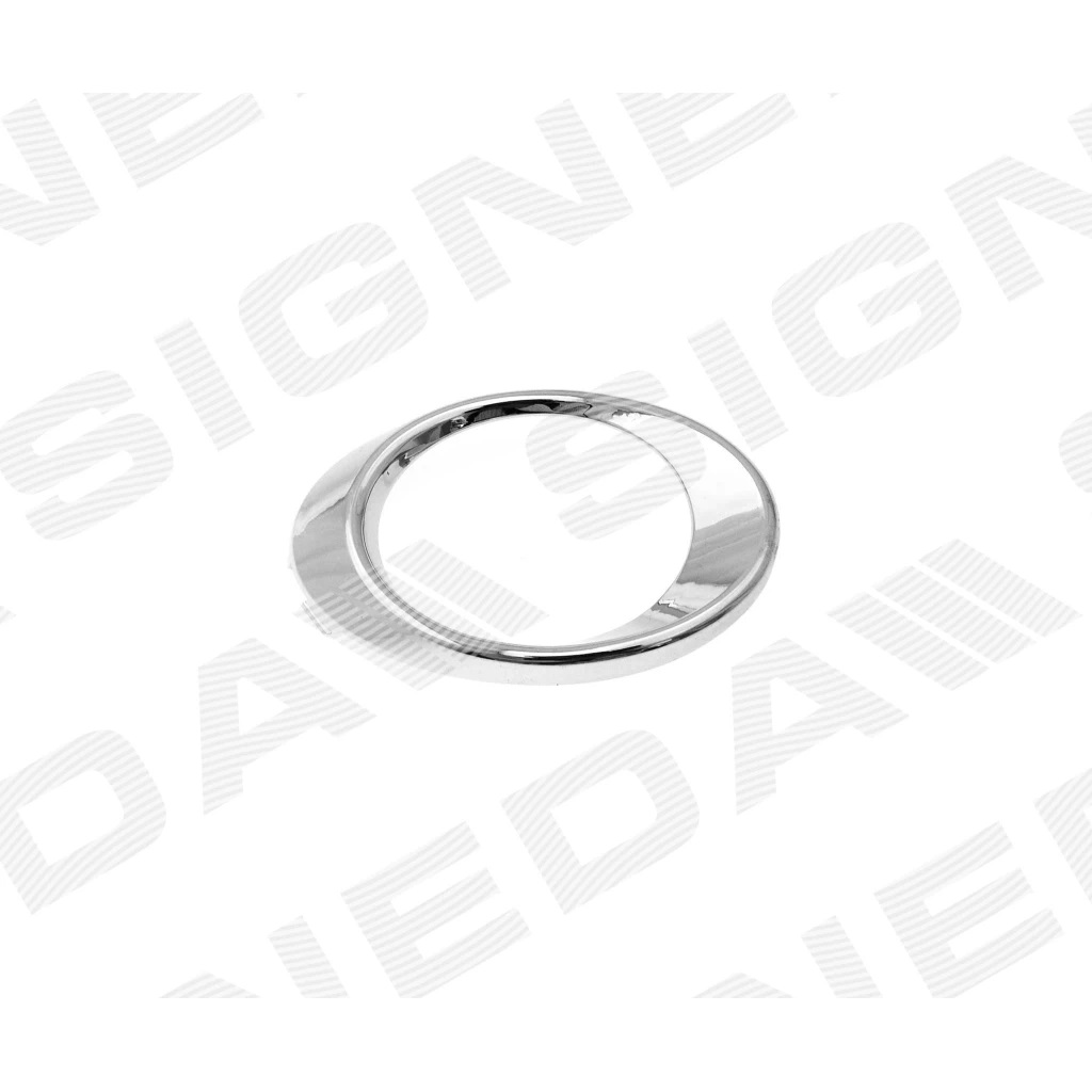 Рамка противотуманки (левая) для Mercedes E (W212)