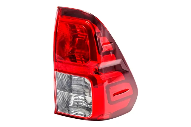 Задний фонарь (правый) для Toyota Hilux VIII (AN120)