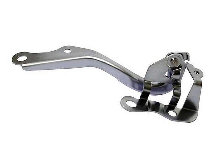 Петля капота (левая) для Toyota Yaris II (XP90)