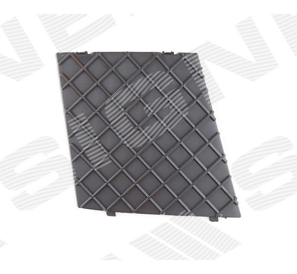 Заглушка в бампер (правая) для BMW 5 (E60)