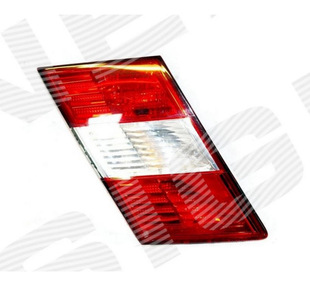 Задний фонарь для Mercedes C (W203)