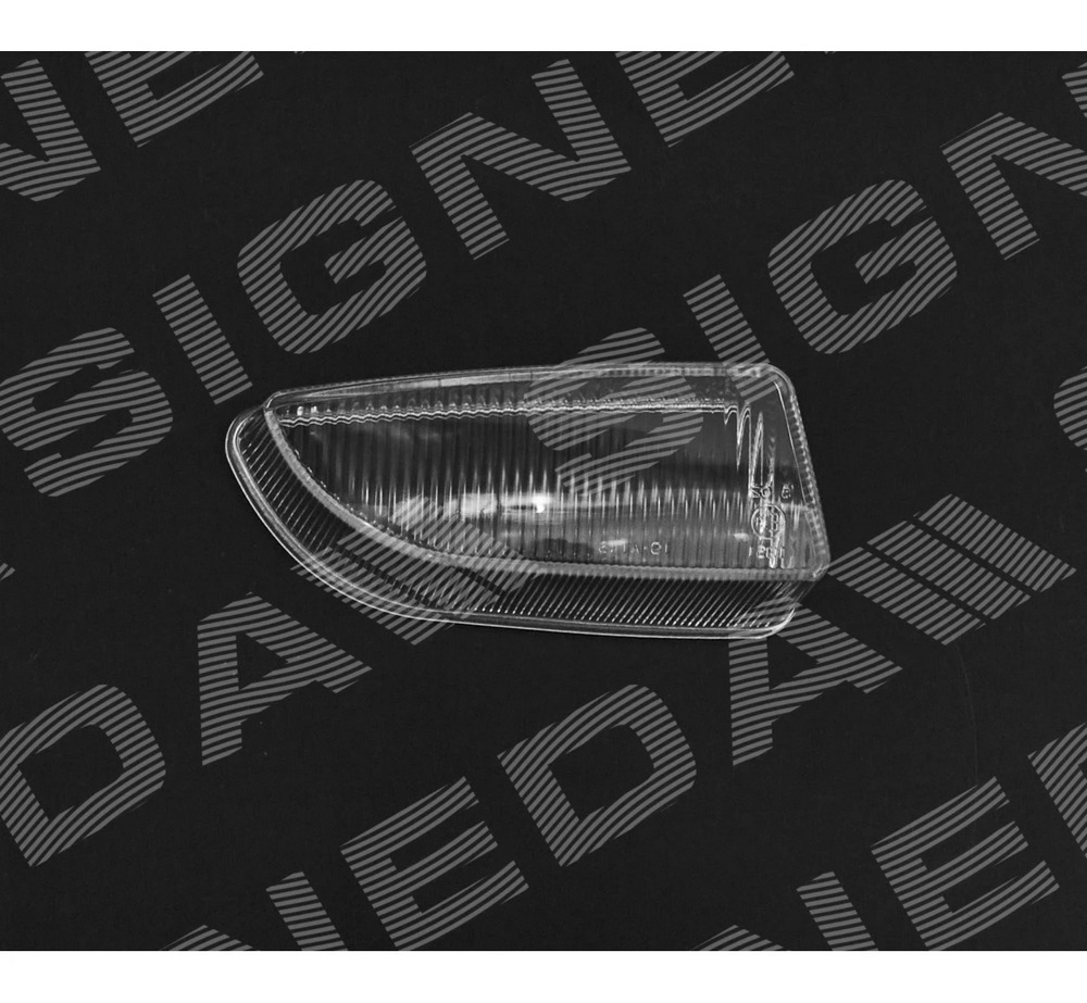 Стекло противотуманки (правое) для Opel Zafira A (F75)
