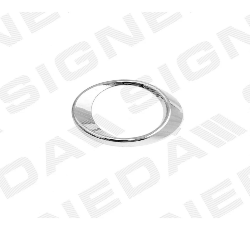 Рамка противотуманки (правая) для Mercedes E (W212)