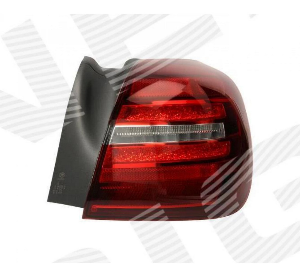 Задний фонарь для Mercedes GLA (X156)