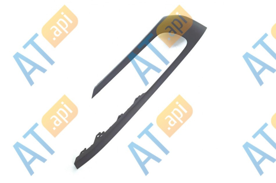 Молдинг решетки (правый) для Volkswagen Touareg II (7P5)