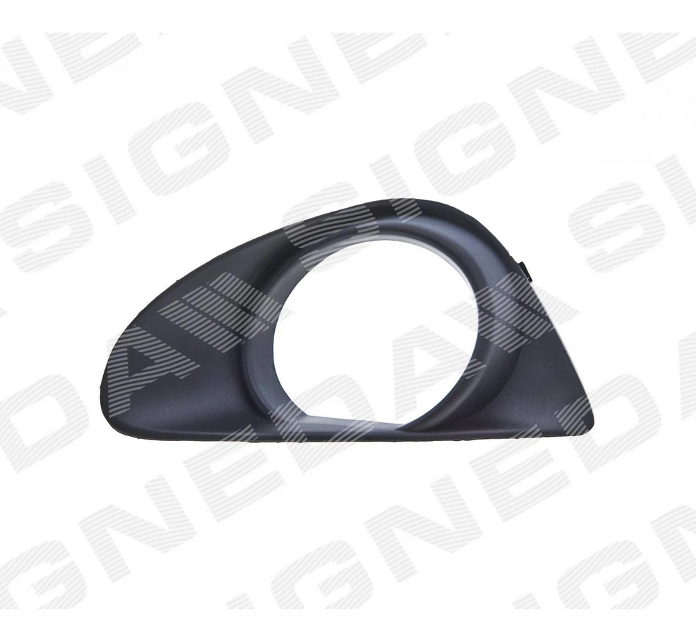 Рамка противотуманки (правая) для Toyota Yaris III (XP130)