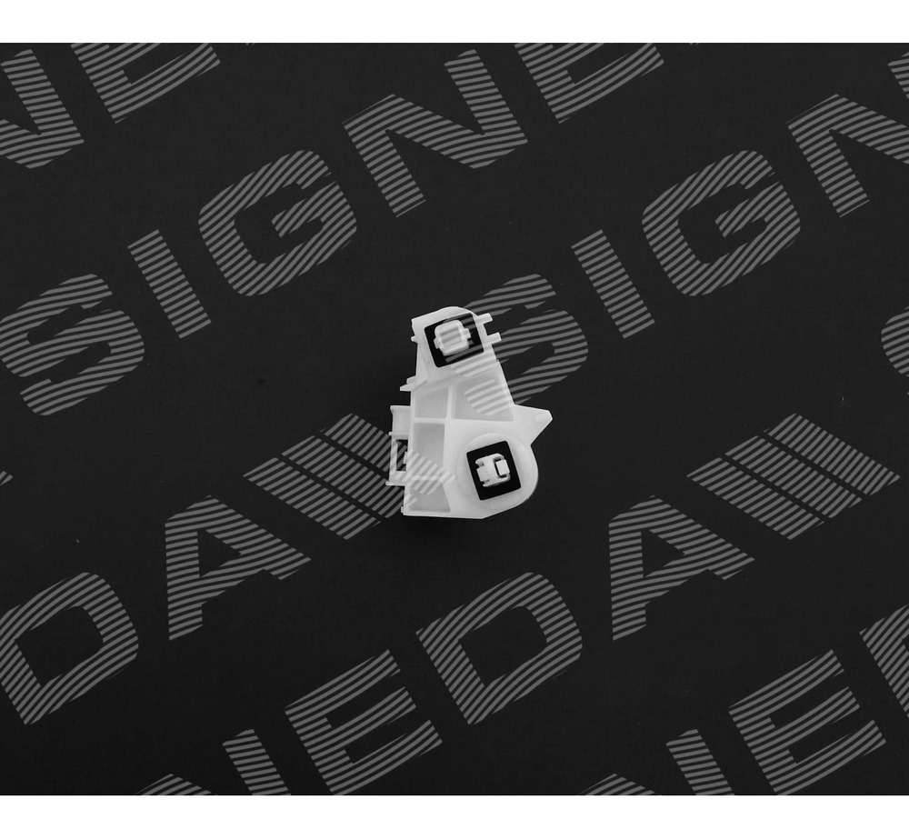 Крепление бампера для Toyota Yaris III (XP130)